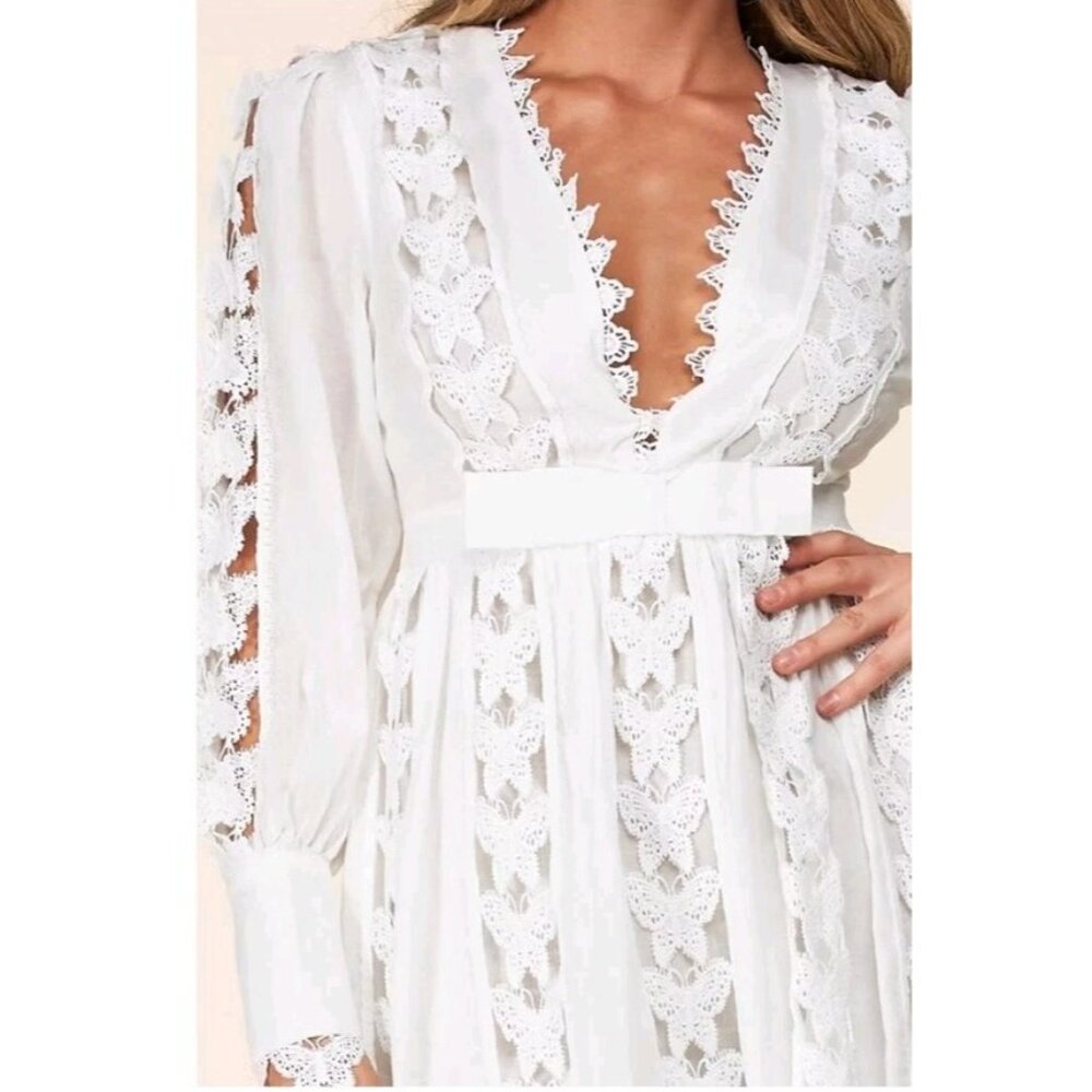 L'atiste By Amy Babydoll Mini Dress Lace Deep V Neckline Size Medium White - Picture 2 of 14